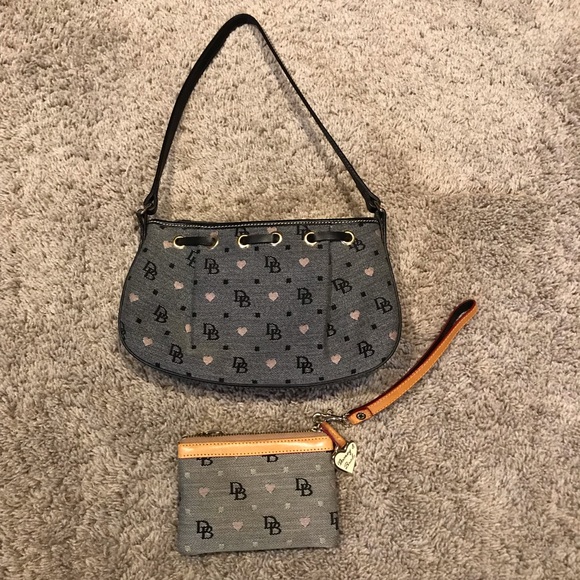 DOONEY AND BOURKE PURSE WITH WALLET HEART DESIGN - Picture 2 of 5